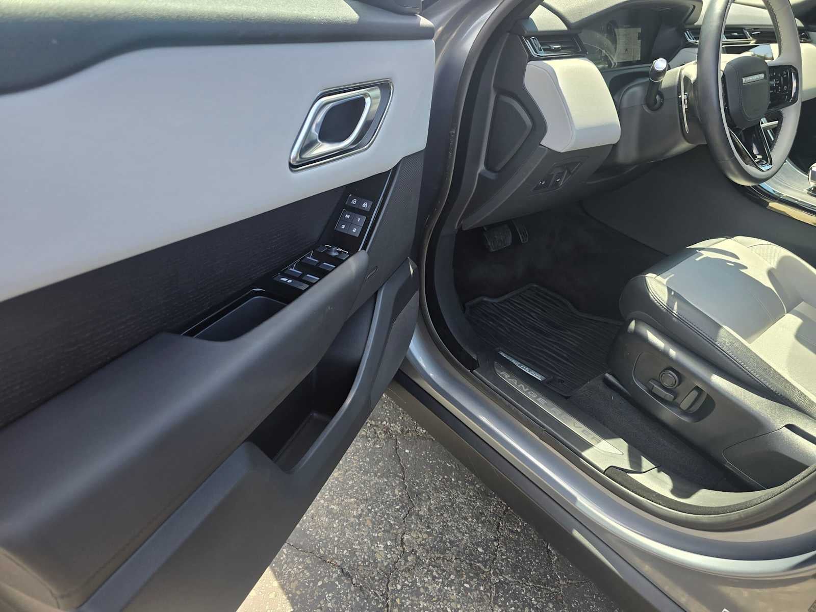 2026 Land Rover Range Rover Velar S