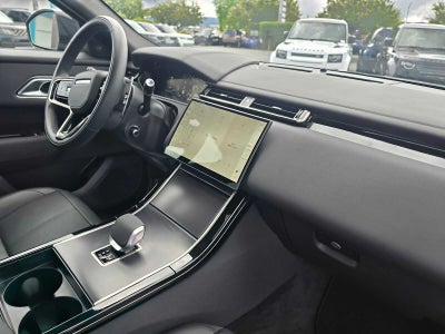 2026 Land Rover Range Rover Velar Dynamic SE