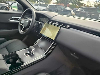 2026 Land Rover Range Rover Velar Dynamic SE