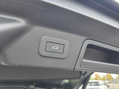 2026 Land Rover Range Rover Velar Dynamic SE