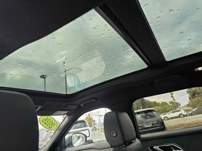 2026 Land Rover Range Rover Velar Dynamic SE