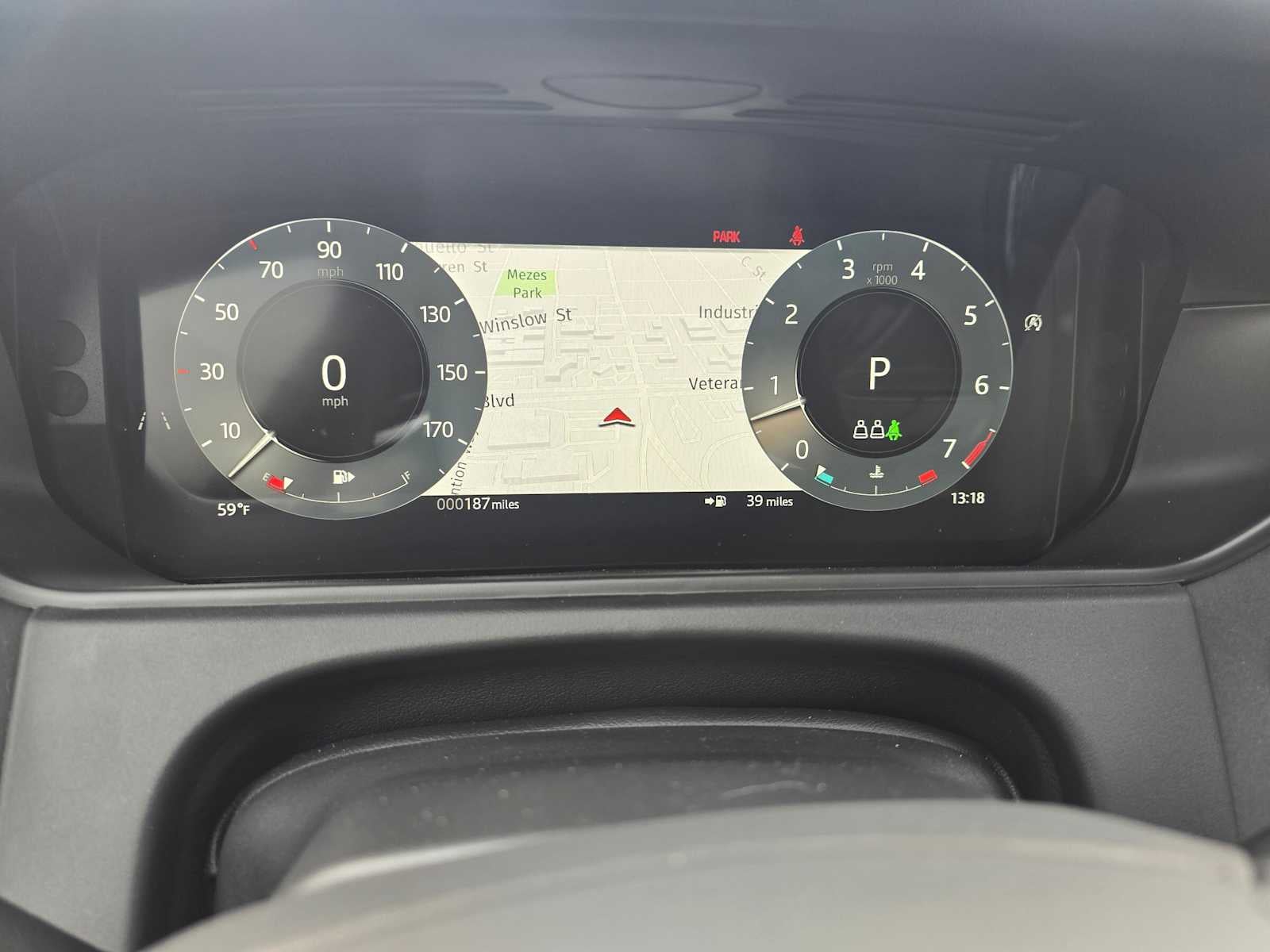 2026 Land Rover Range Rover Velar Dynamic SE