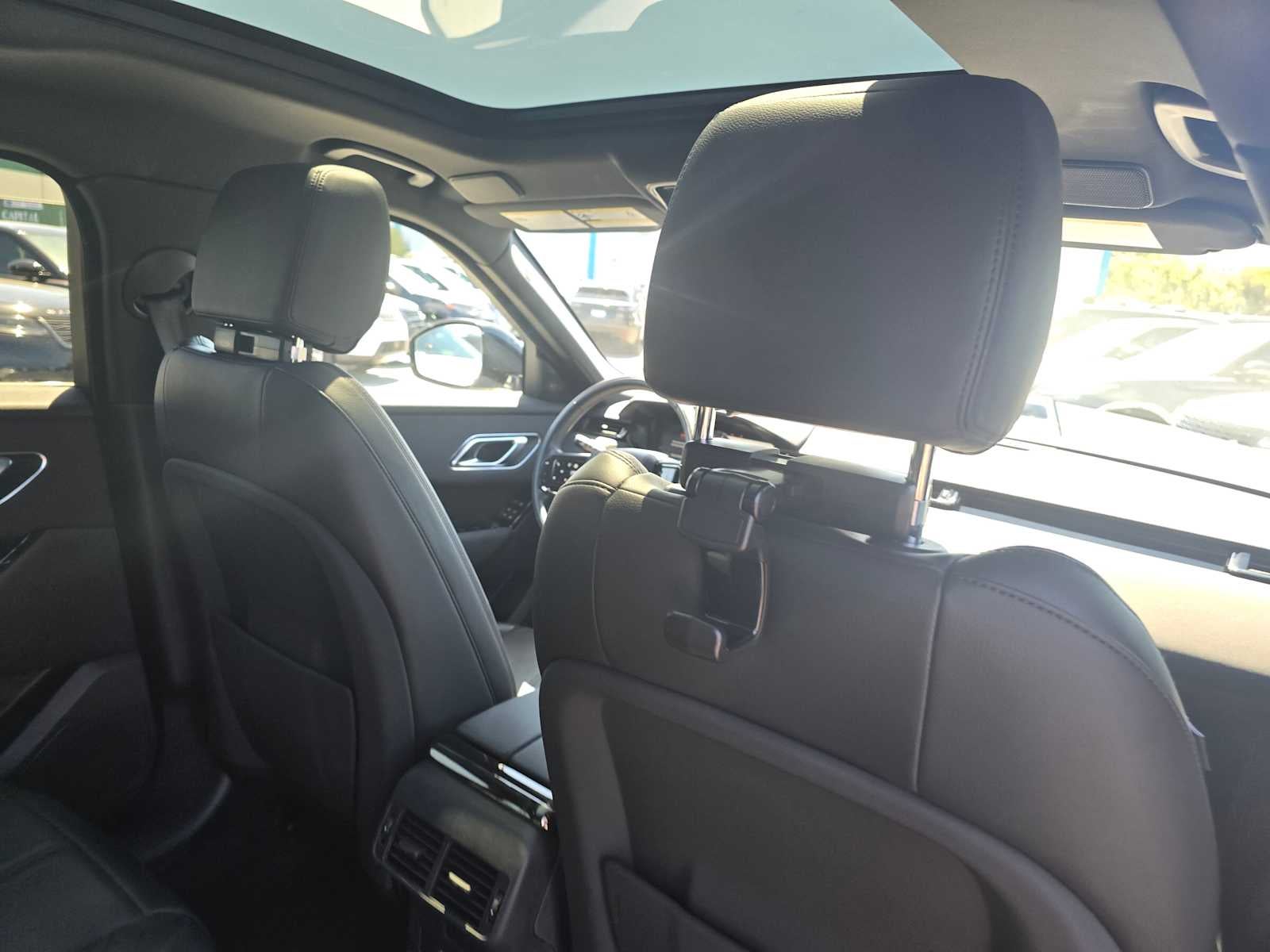 2025 Land Rover Range Rover Velar Dynamic SE