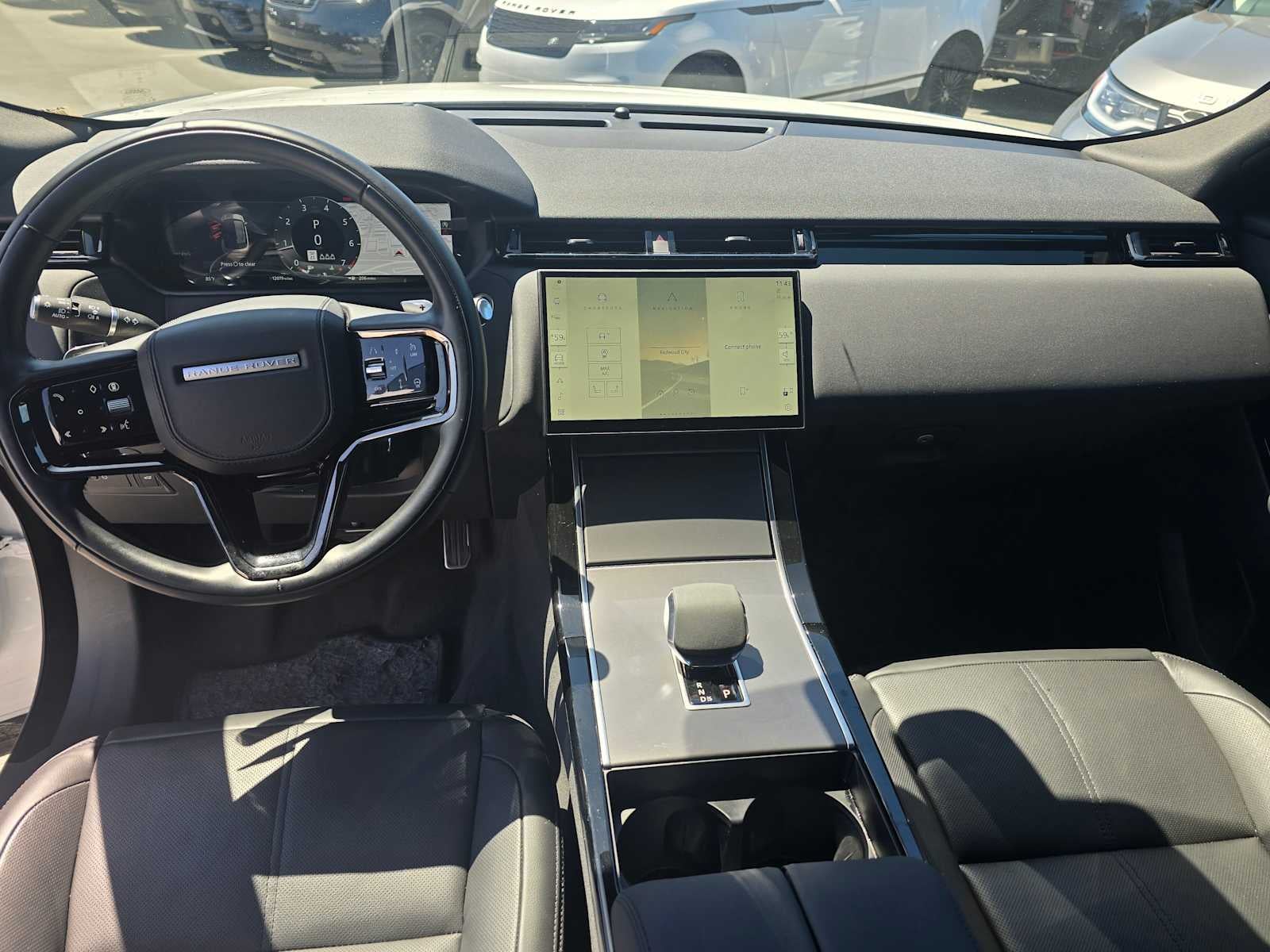 2025 Land Rover Range Rover Velar Dynamic SE