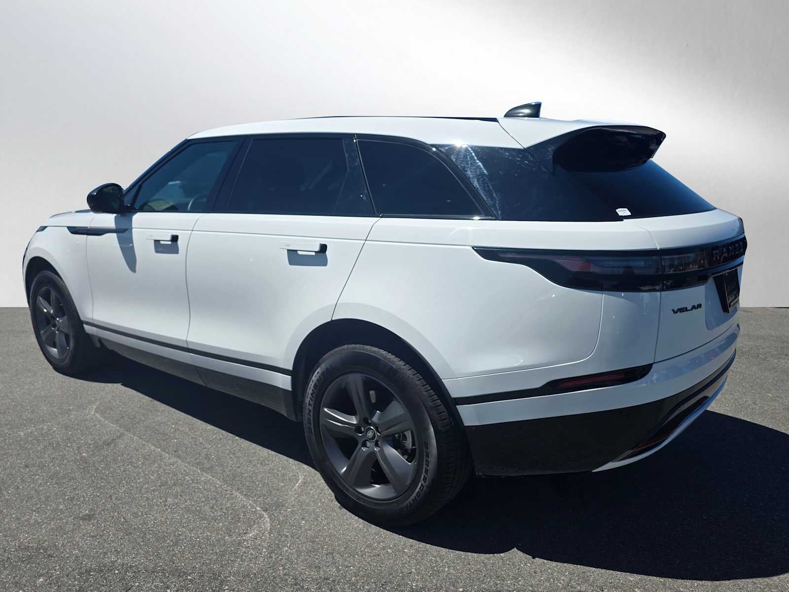 2025 Land Rover Range Rover Velar Dynamic SE