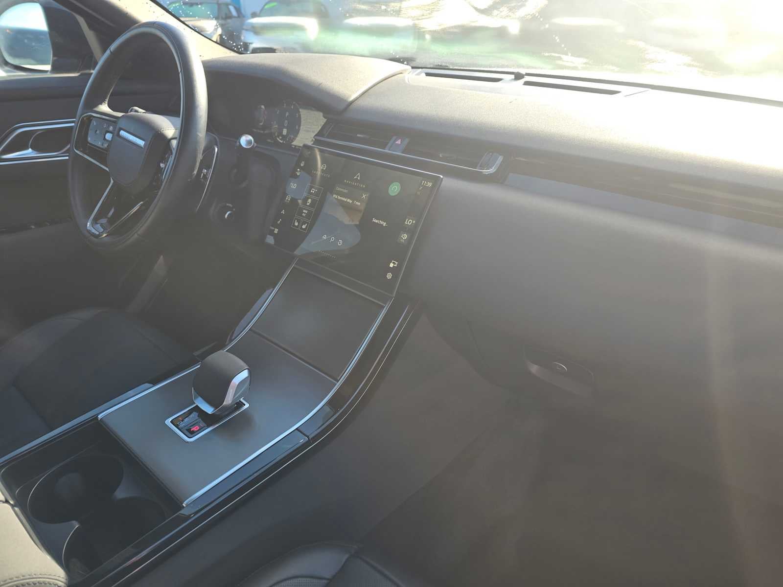 2025 Land Rover Range Rover Velar Dynamic SE