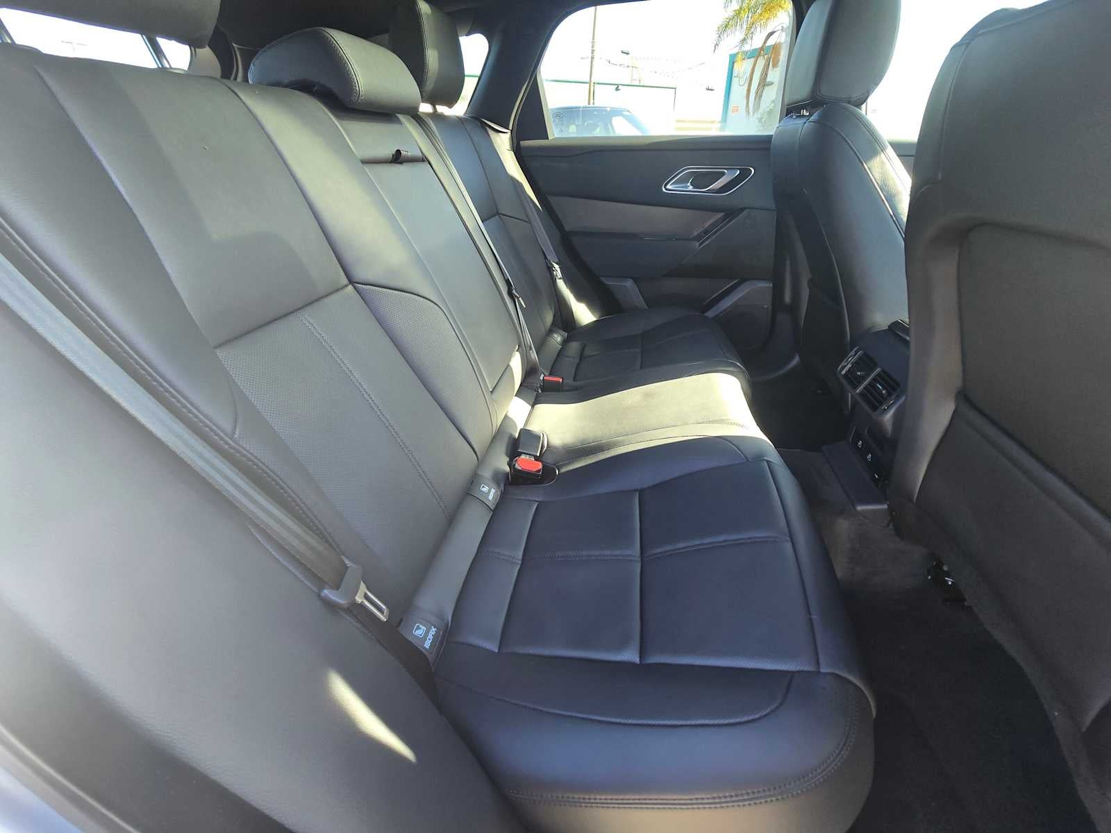 2025 Land Rover Range Rover Velar Dynamic SE