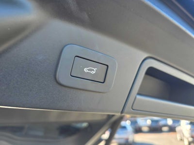 2025 Land Rover Range Rover Velar Dynamic SE