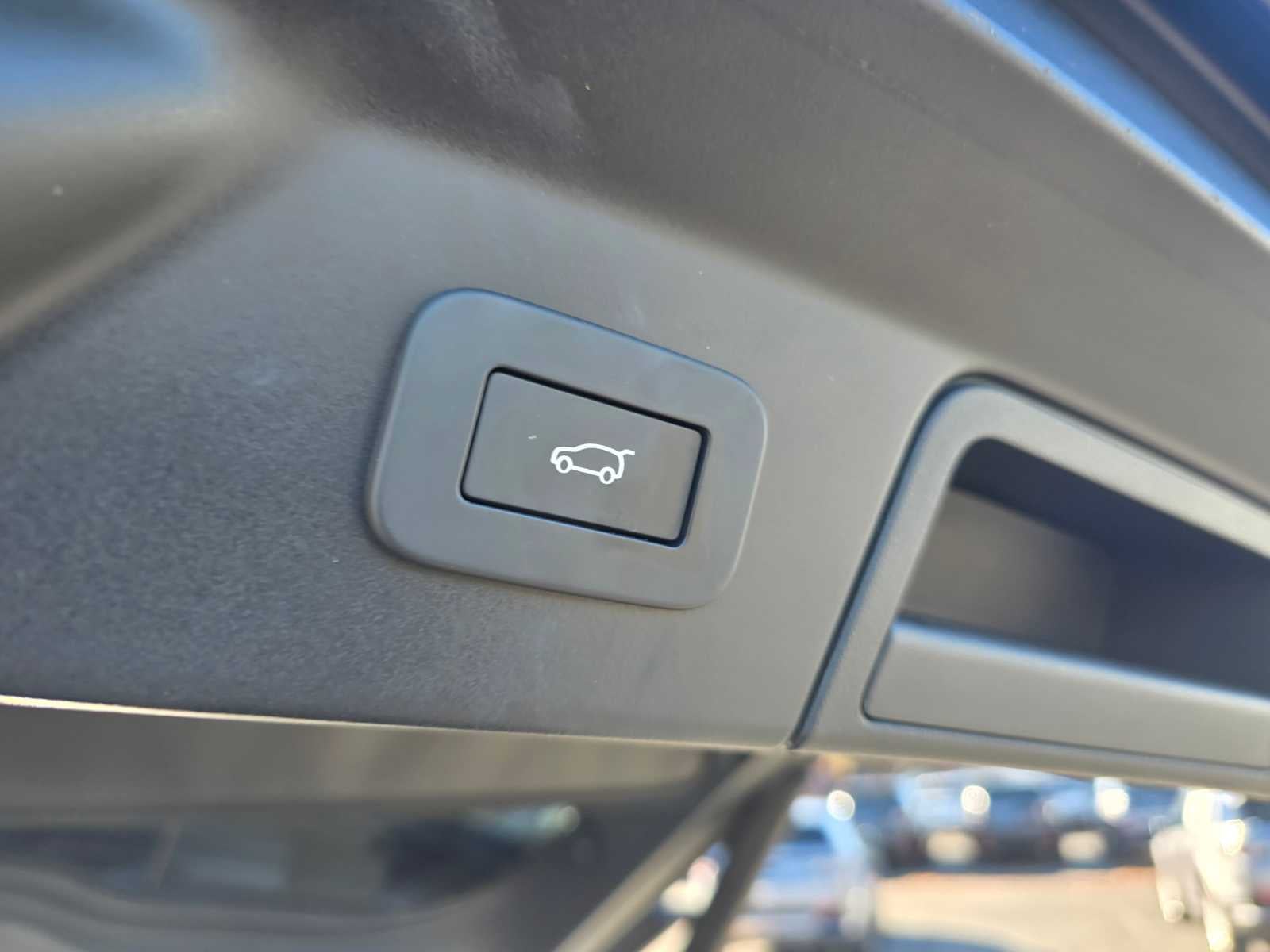 2025 Land Rover Range Rover Velar Dynamic SE