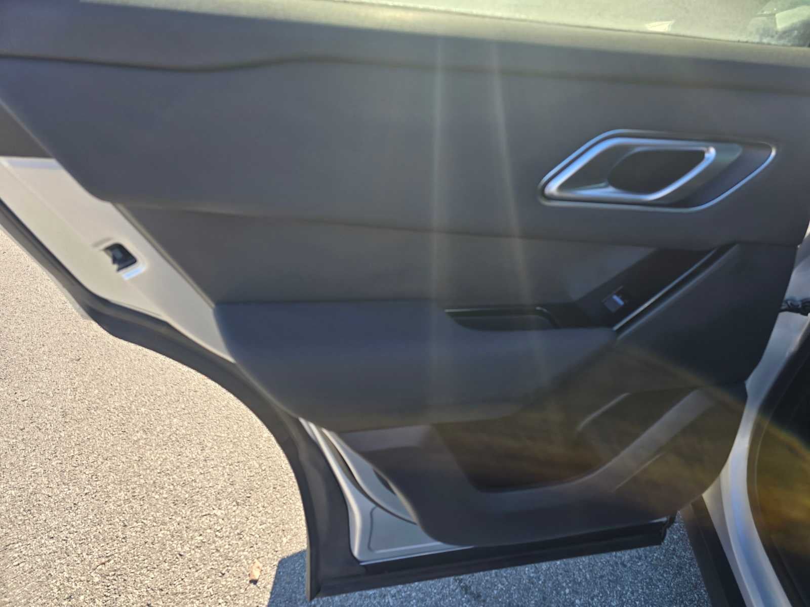 2025 Land Rover Range Rover Velar Dynamic SE