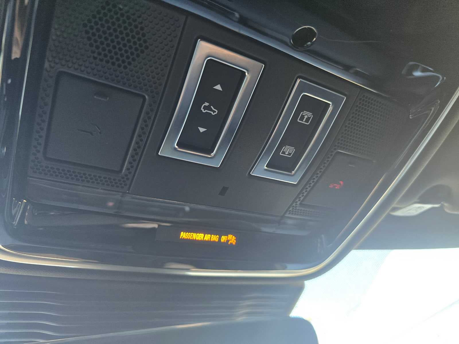 2025 Land Rover Range Rover Velar Dynamic SE