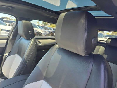 2026 Land Rover Range Rover Velar Dynamic SE