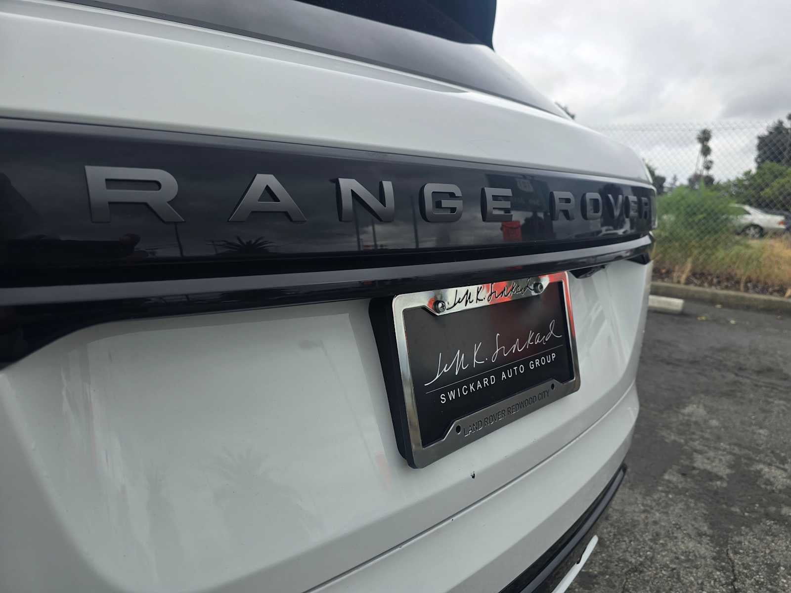 2026 Land Rover Range Rover Velar Dynamic SE