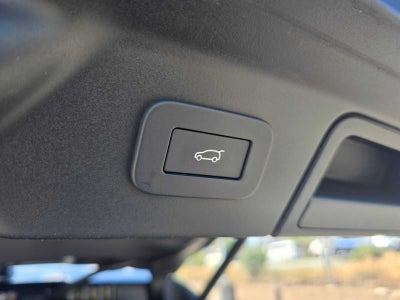 2026 Land Rover Range Rover Velar Dynamic SE