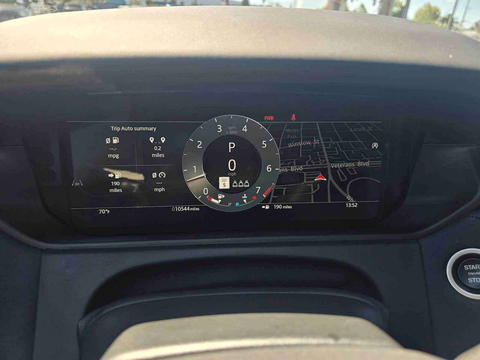 2026 Land Rover Range Rover Velar Dynamic SE