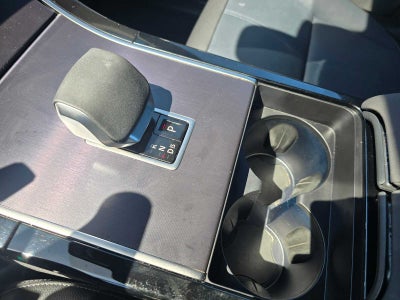 2026 Land Rover Range Rover Velar Dynamic SE