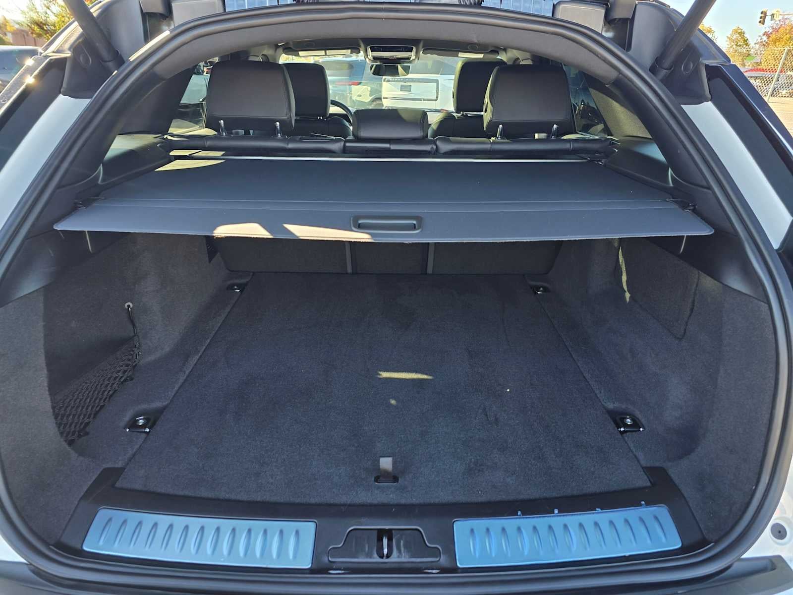 2025 Land Rover Range Rover Velar Dynamic SE