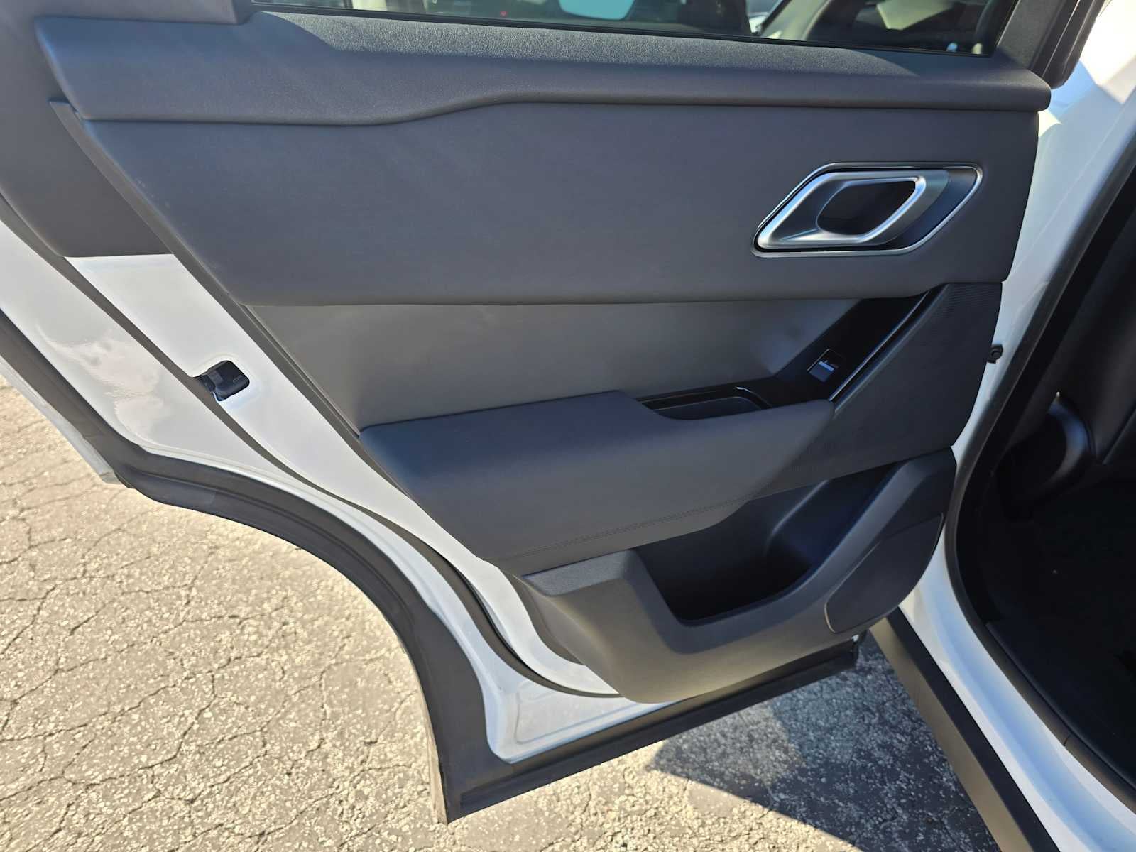 2025 Land Rover Range Rover Velar Dynamic SE