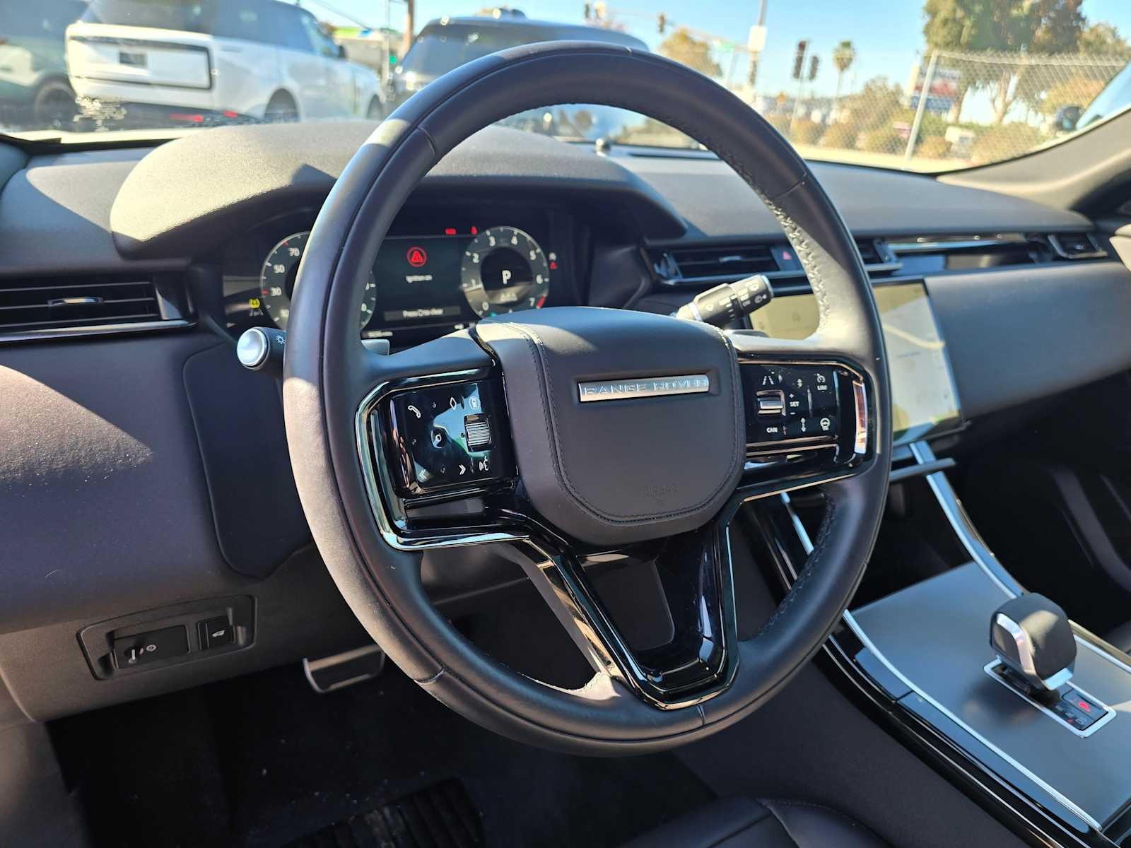 2025 Land Rover Range Rover Velar Dynamic SE