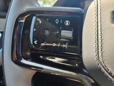 2026 Land Rover Range Rover Velar Dynamic SE