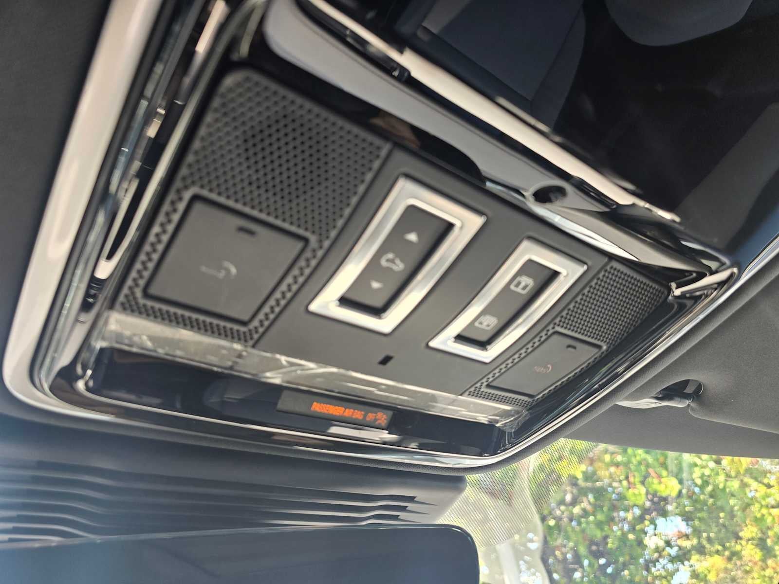 2026 Land Rover Range Rover Velar Dynamic SE