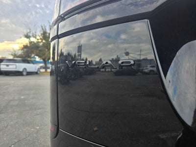 2025 Land Rover Range Rover Velar Dynamic SE