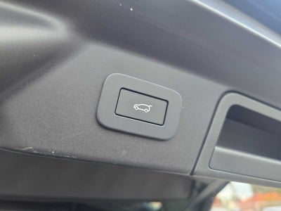 2025 Land Rover Range Rover Velar Dynamic SE