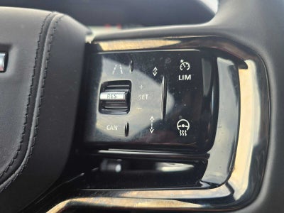 2025 Land Rover Range Rover Velar Dynamic SE