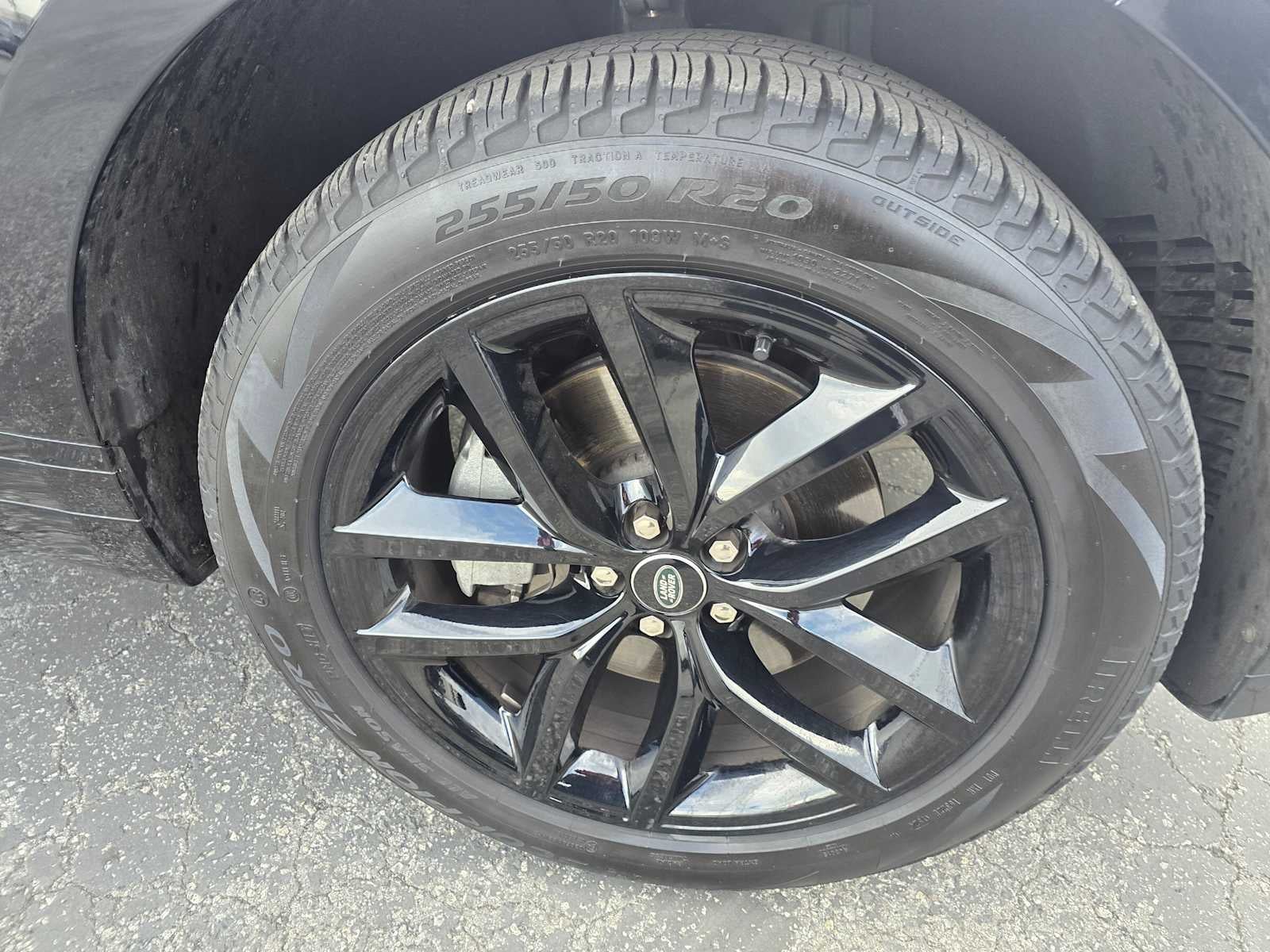 2025 Land Rover Range Rover Velar Dynamic SE