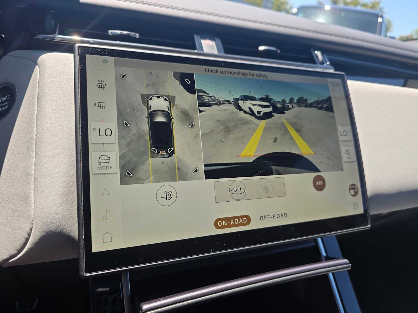 2026 Land Rover Range Rover Velar Dynamic SE