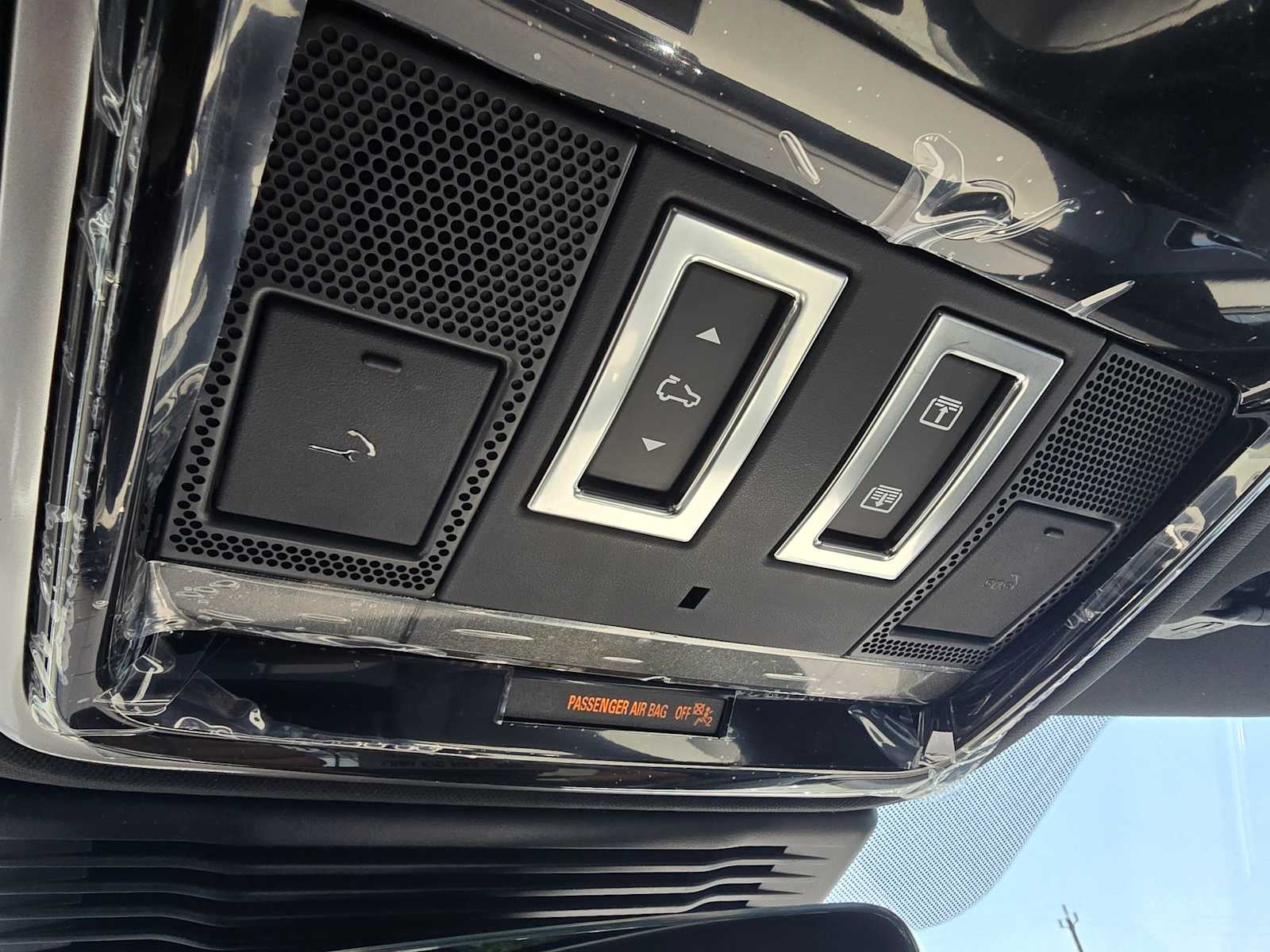 2026 Land Rover Range Rover Velar Dynamic SE