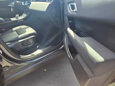 2025 Land Rover Range Rover Velar Dynamic SE