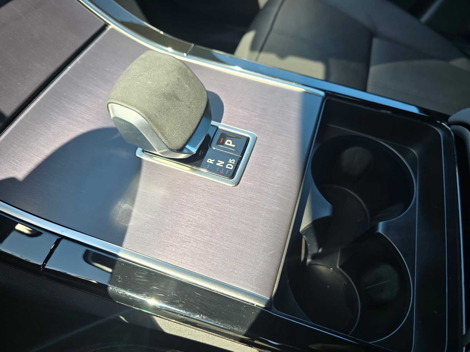 2026 Land Rover Range Rover Velar Dynamic SE