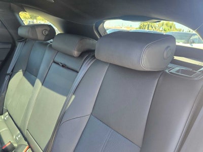 2026 Land Rover Range Rover Velar Dynamic SE