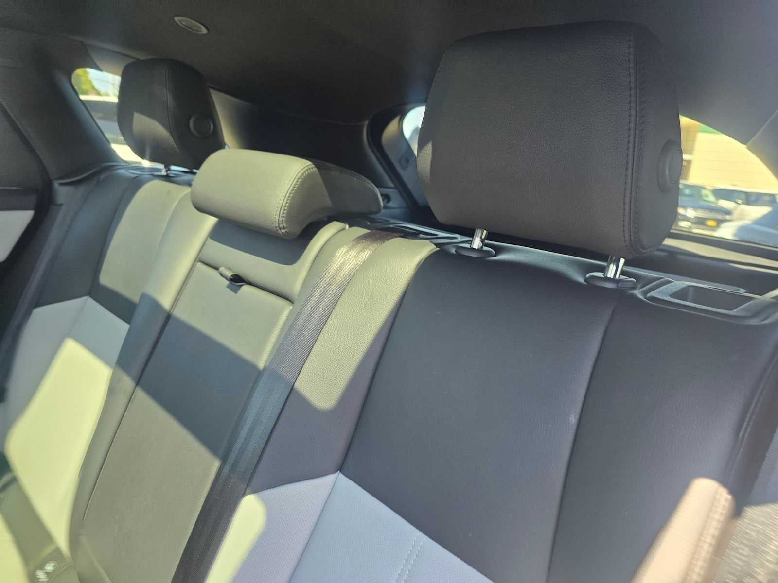 2026 Land Rover Range Rover Velar Dynamic SE
