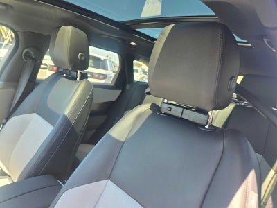 2026 Land Rover Range Rover Velar Dynamic SE