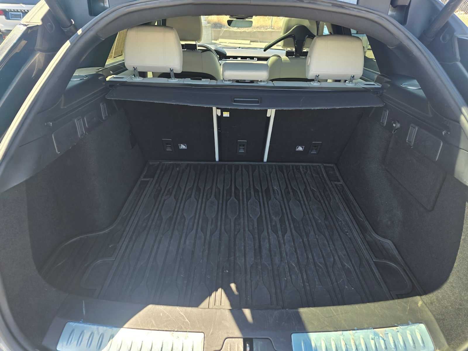 2019 Land Rover Range Rover Velar R-Dynamic SE