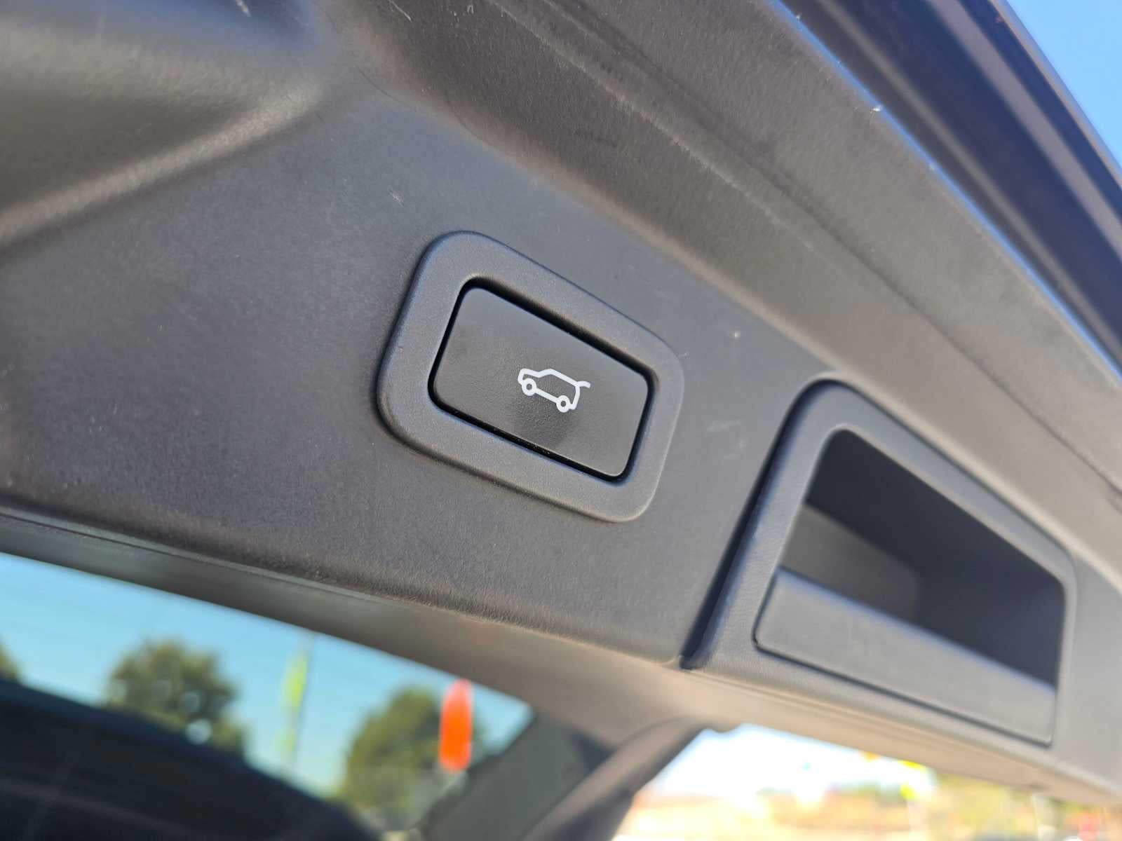 2019 Land Rover Range Rover Velar R-Dynamic SE