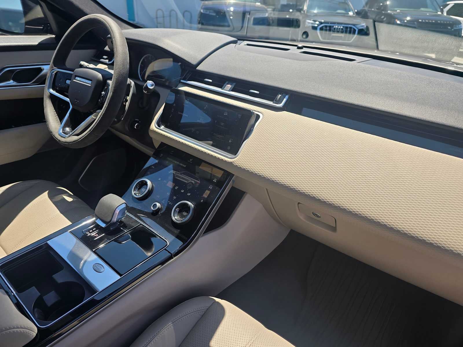 2023 Land Rover Range Rover Velar HST