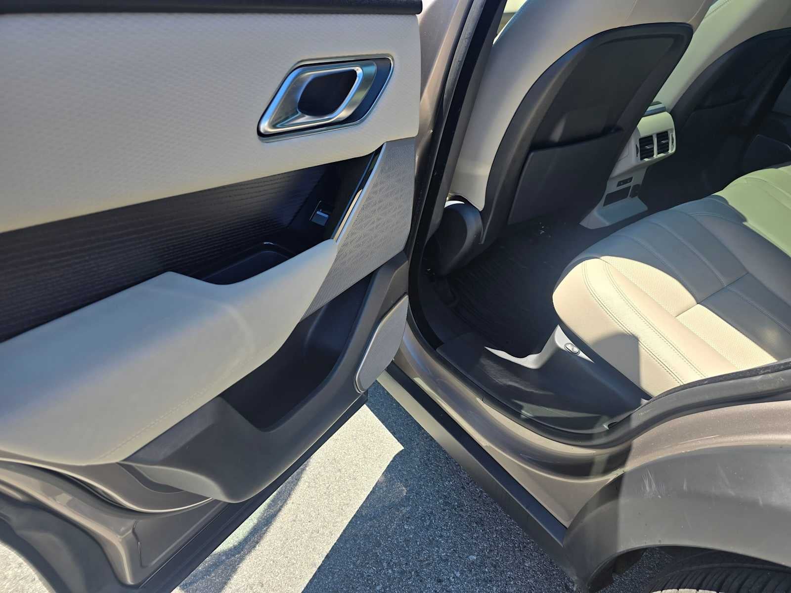 2023 Land Rover Range Rover Velar HST
