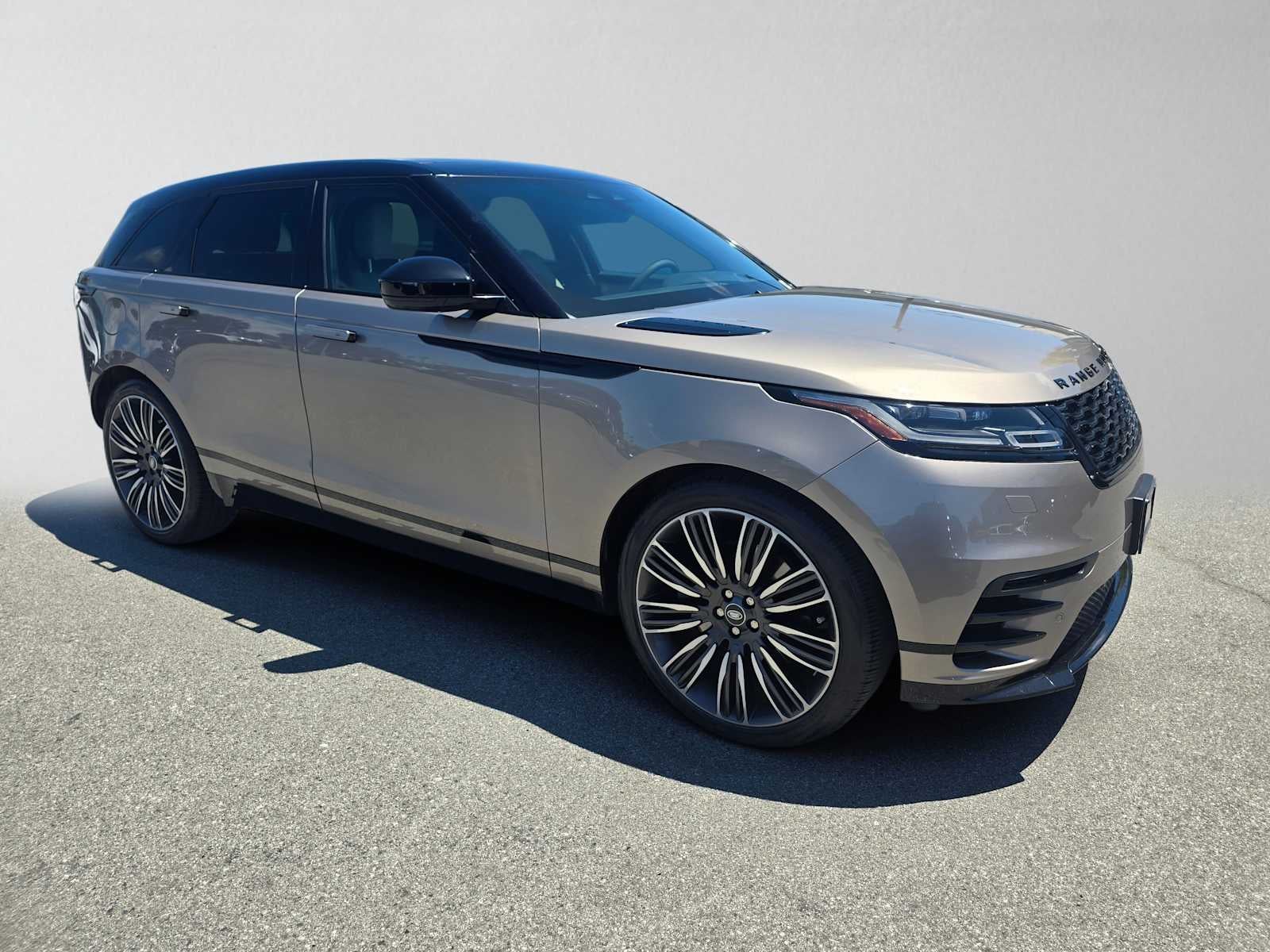 2023 Land Rover Range Rover Velar HST