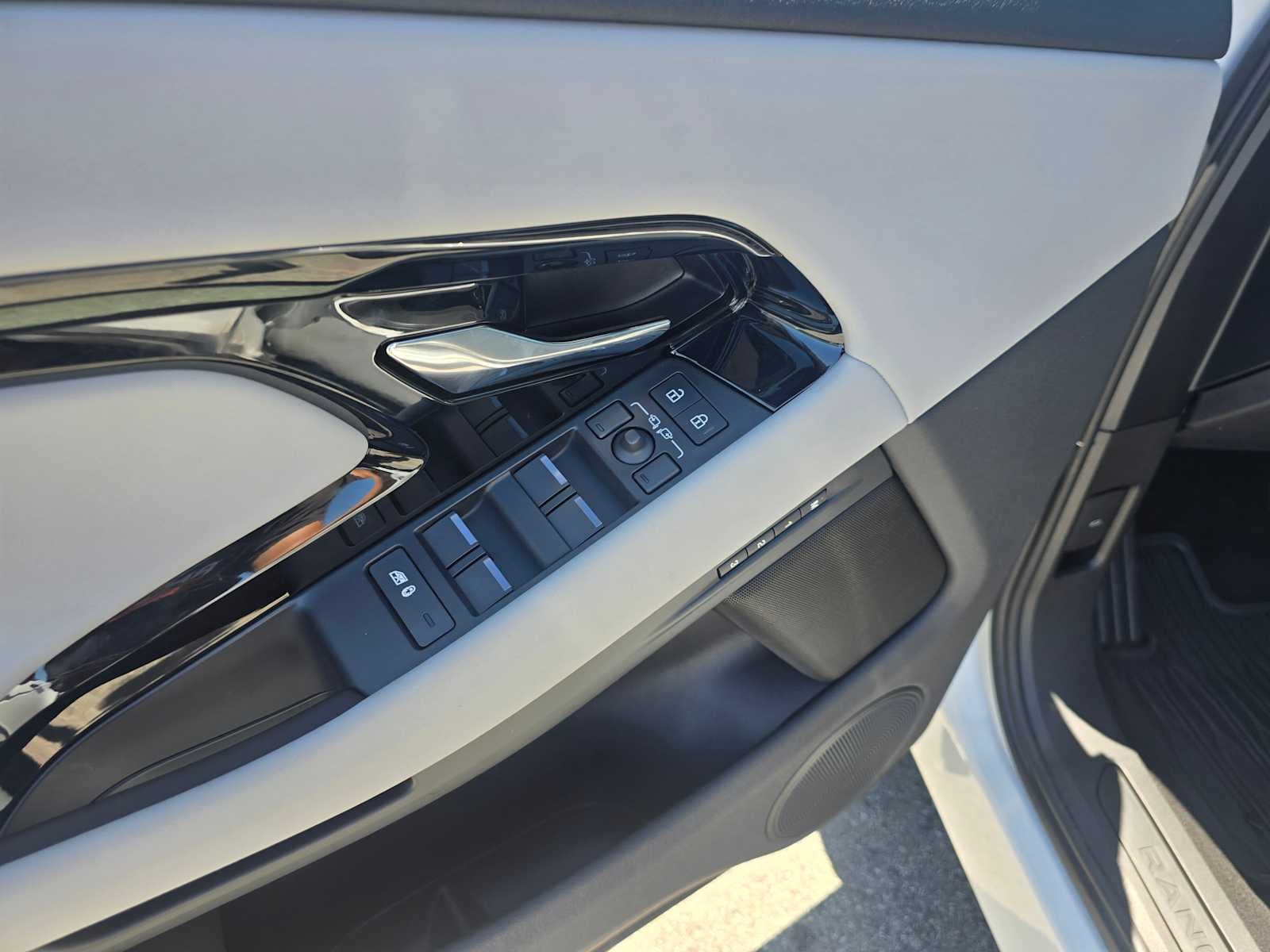 2026 Land Rover Range Rover Evoque Core S