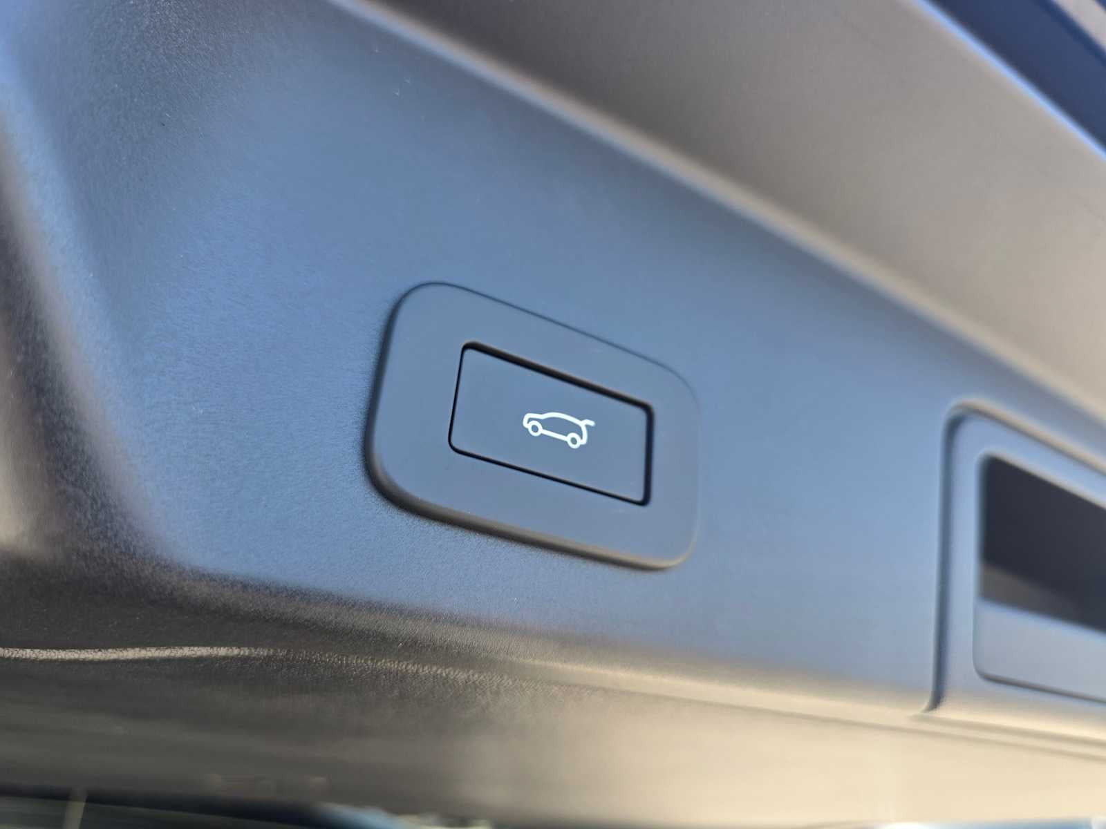 2026 Land Rover Range Rover Evoque Core S