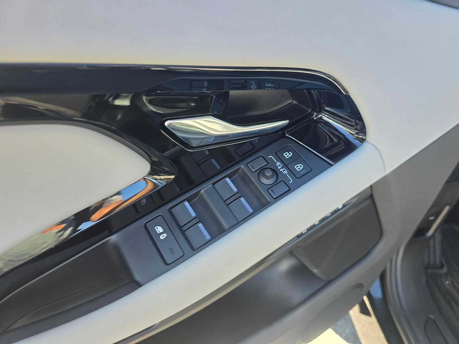 2026 Land Rover Range Rover Evoque Core S