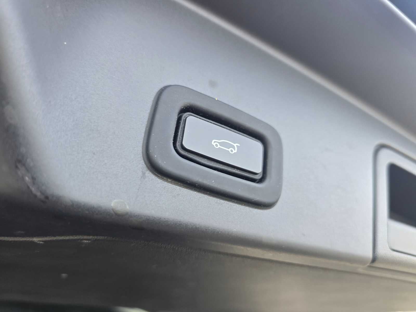 2022 Land Rover Range Rover Evoque R-Dynamic SE