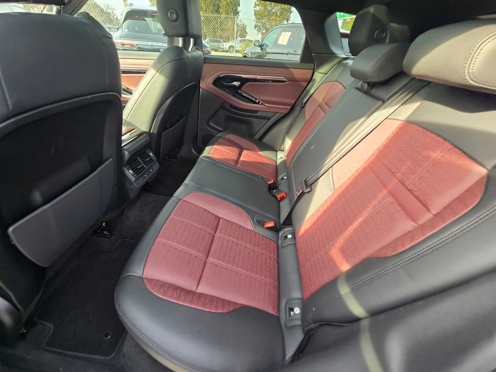 2022 Land Rover Range Rover Evoque R-Dynamic SE