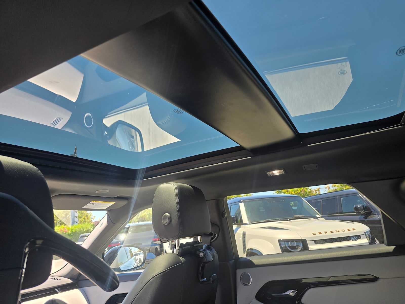 2026 Land Rover Range Rover Evoque Dynamic SE