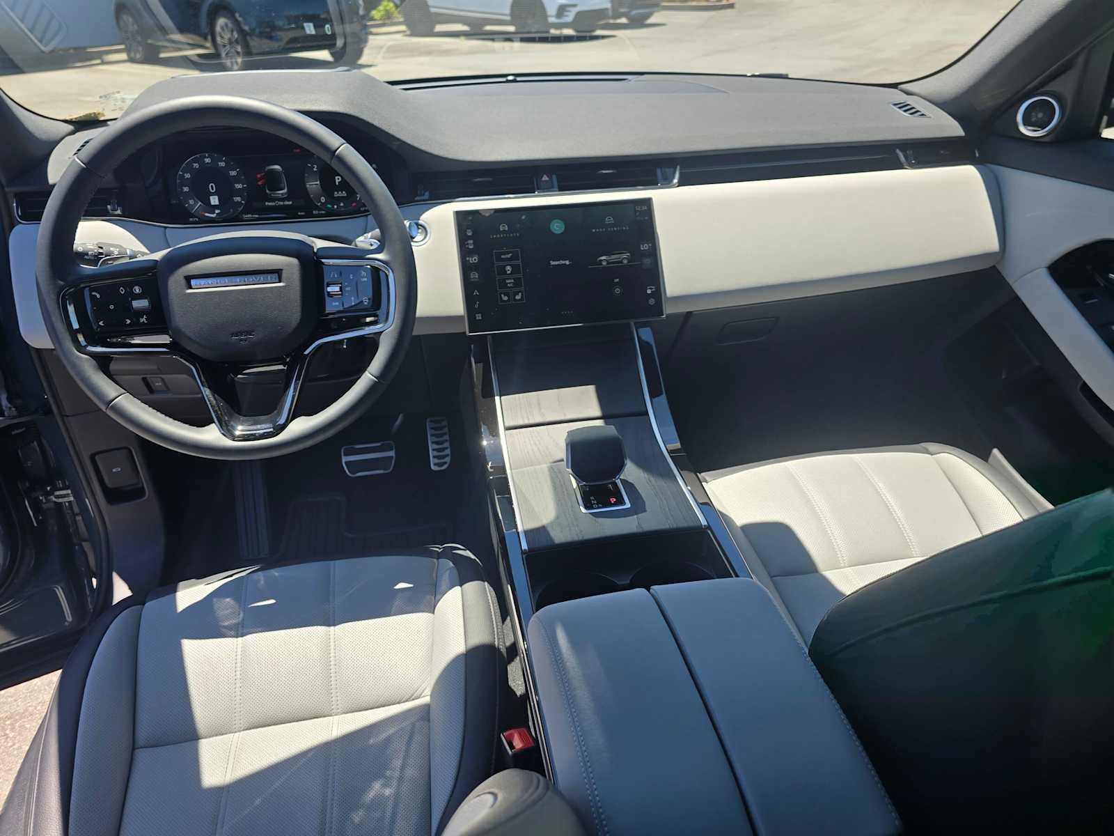2026 Land Rover Range Rover Evoque Dynamic SE