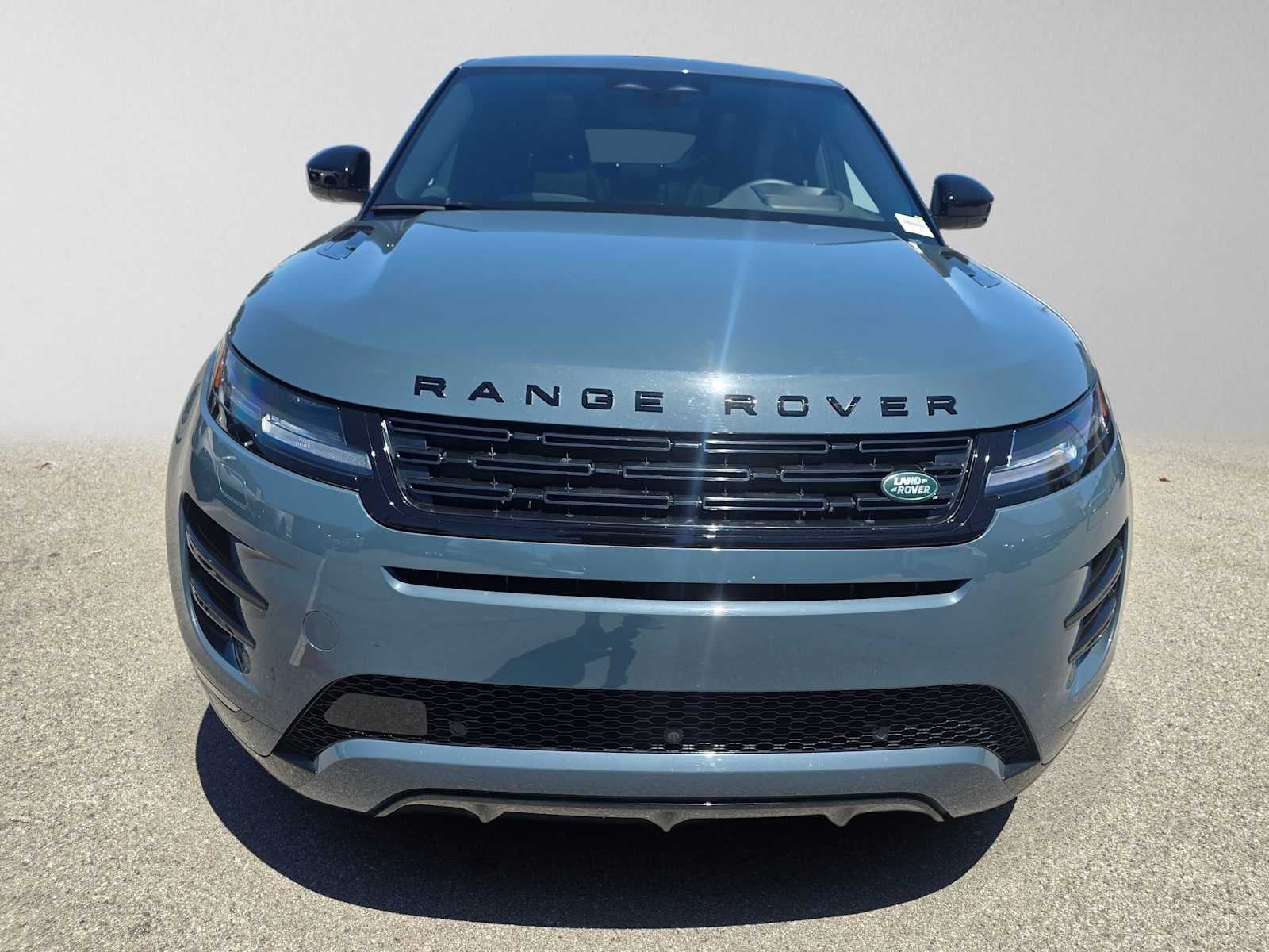 2026 Land Rover Range Rover Evoque Dynamic SE