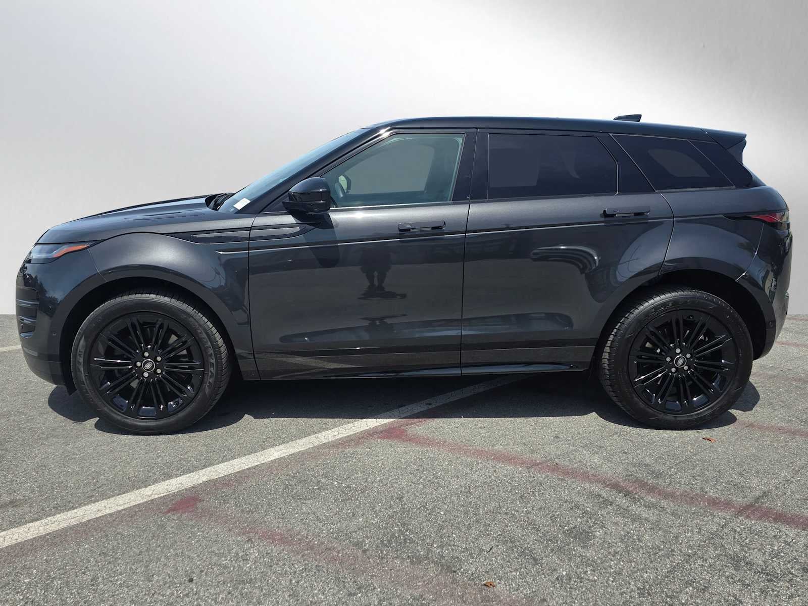 2026 Land Rover Range Rover Evoque Dynamic SE